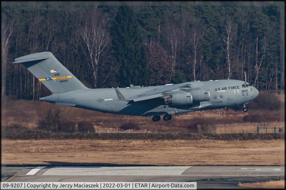 09-9207, 2011 Boeing C-17A Globemaster III C/N P-207, 2011 Boeing C-17A Globemaster III, c/n: P-207
