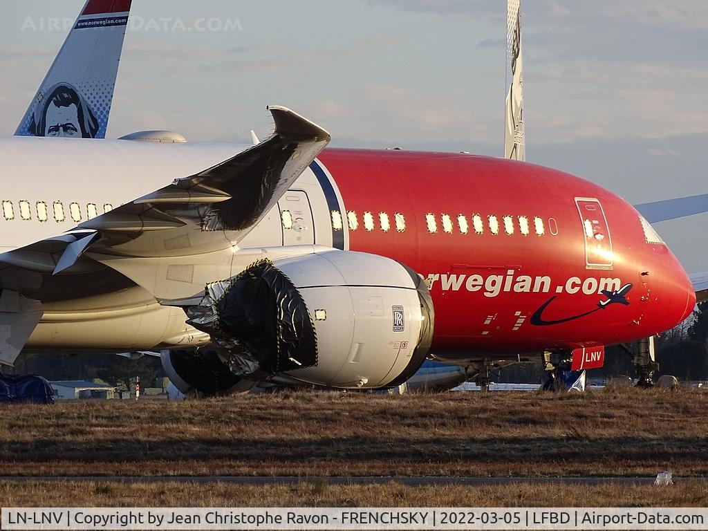 LN-LNV, 2017 Boeing 787-9 Dreamliner C/N 63312, Norwegian stored