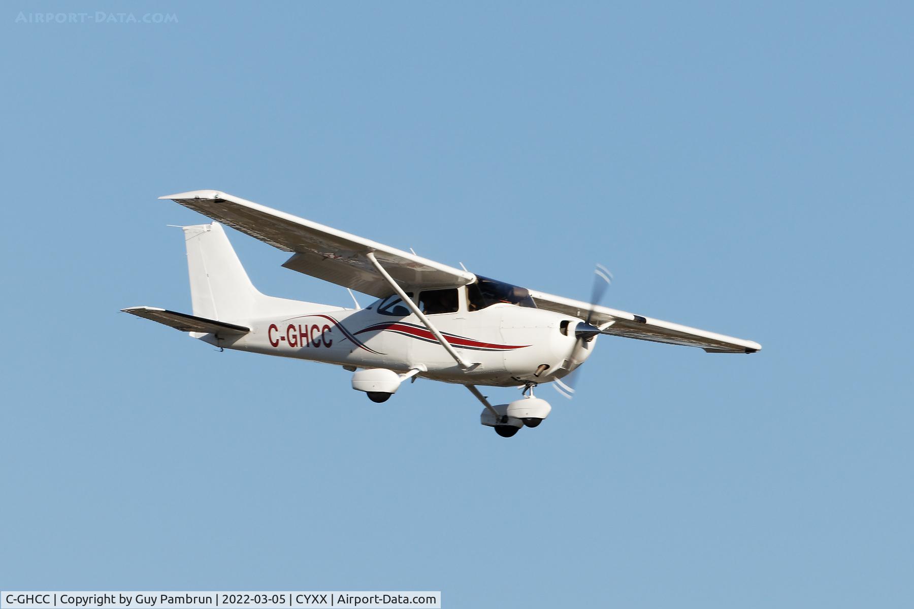 C-GHCC, 2007 Cessna 172S C/N 172S10459, Landing on 19