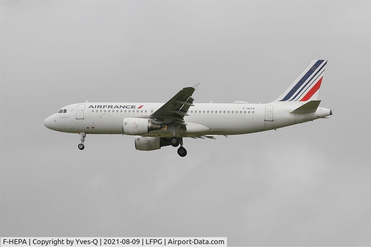 F-HEPA, 2009 Airbus A320-214 C/N 4139, Airbus A320-214, On final rwy 26L, Roissy Charles De Gaulle airport (LFPG-CDG)