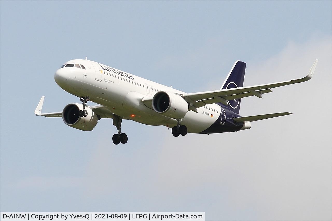 D-AINW, 2020 Airbus A320-271N C/N 9251, Airbus A320-271N, Short approach rwy 26L, Roissy Charles De Gaulle airport (LFPG-CDG)