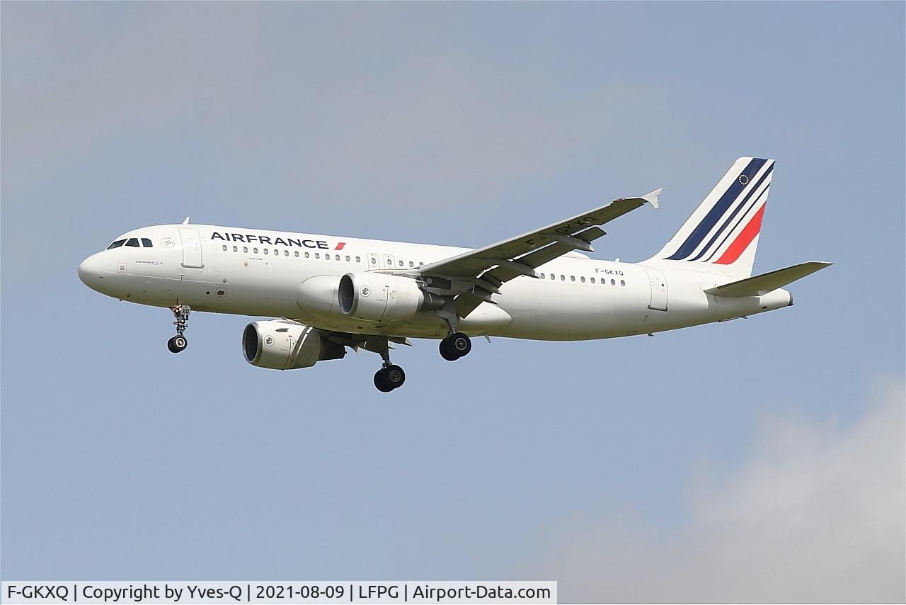 F-GKXQ, 2009 Airbus A320-214 C/N 3777, Airbus A320-214, Short approach Rwy 26L, Roissy Charles De Gaulle Airport (LFPG-CDG)