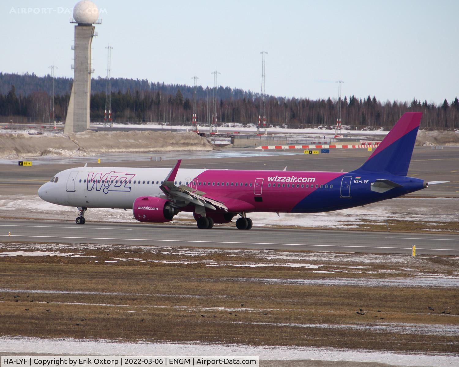 HA-LYF, 2014 Airbus A320-232 C/N 6195, HA -LYF in OSL