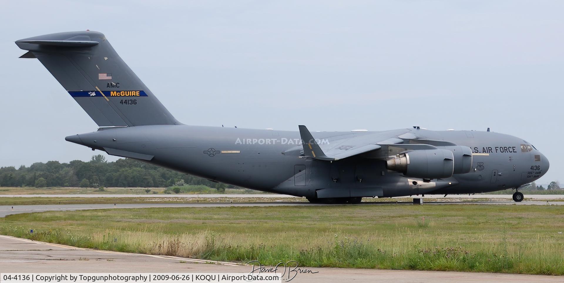 04-4136, 2004 Boeing C-17A Globemaster III C/N P-136, Static arrival from McGuire