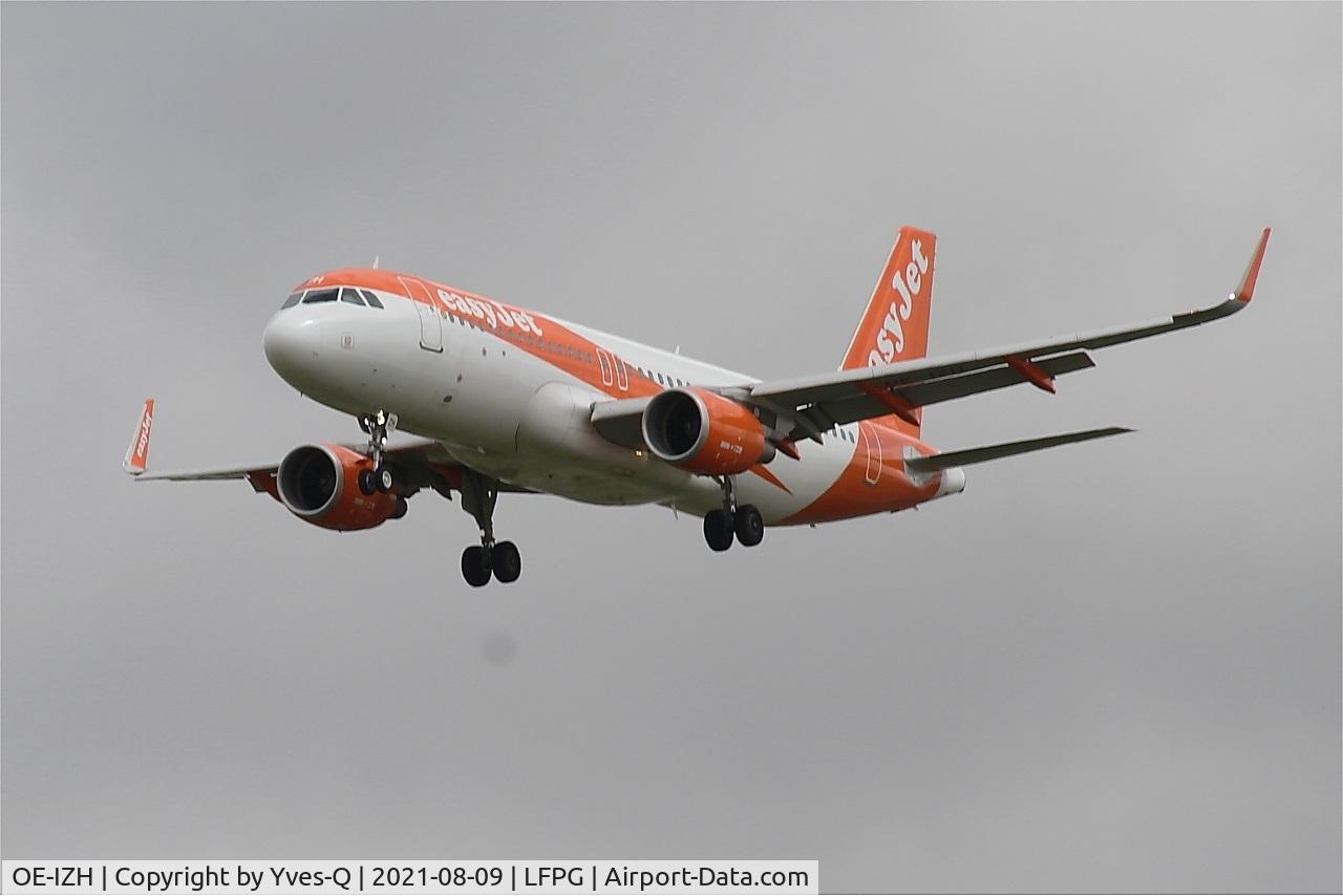 OE-IZH, 2015 Airbus A320-214 C/N 6892, Airbus A320-214, Short approach rwy 26L, Roissy Charles De Gaulle airport (LFPG-CDG)