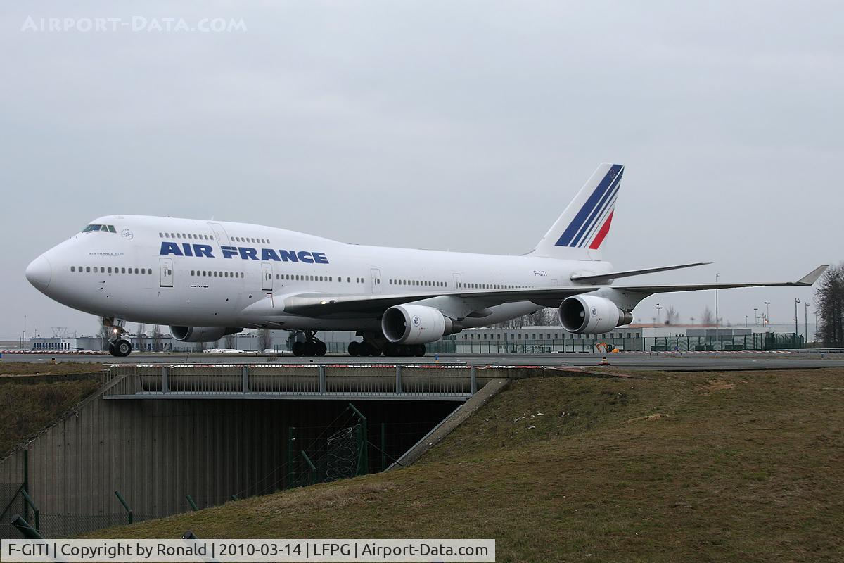 F-GITI, 2003 Boeing 747-428 C/N 32869, at cdg