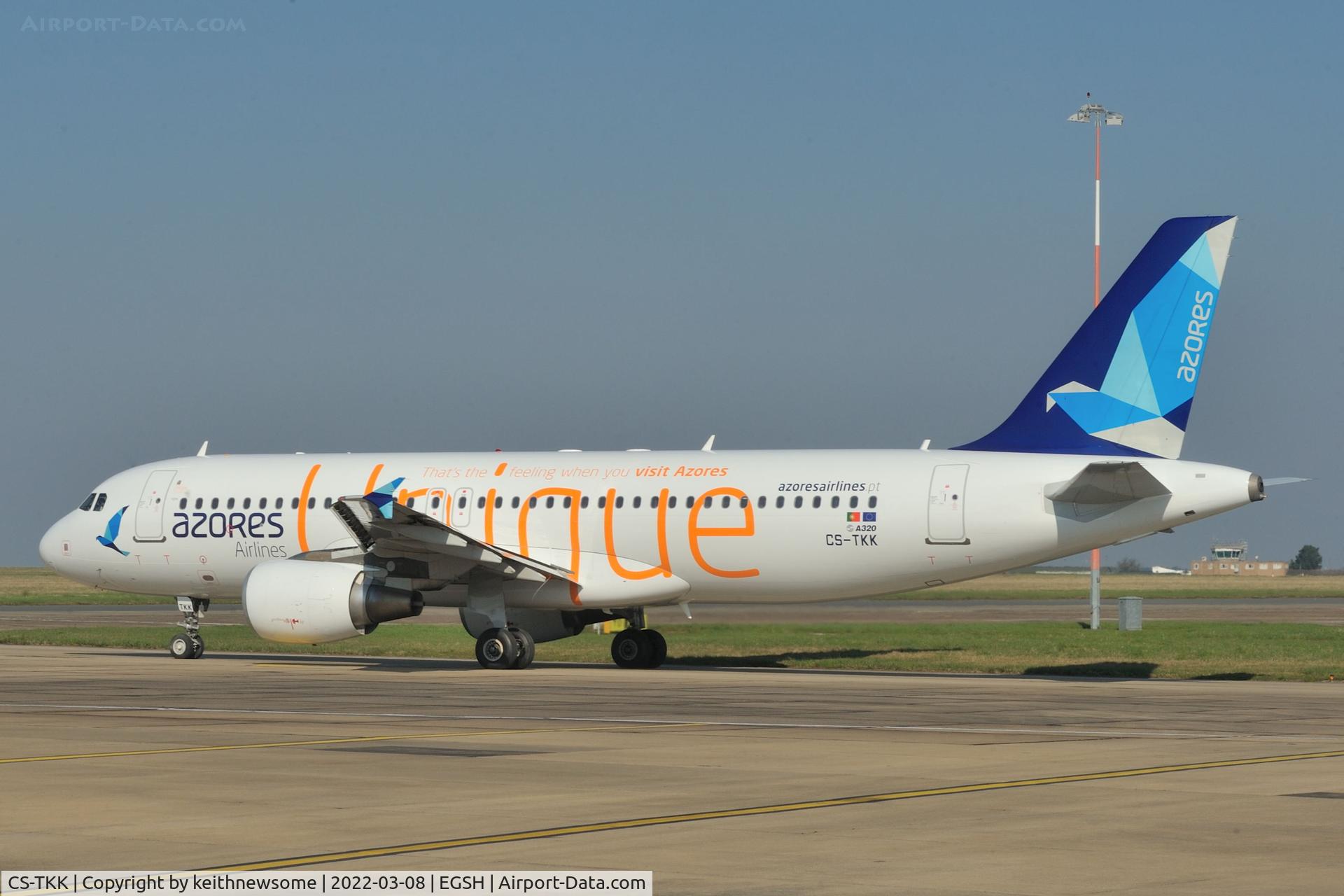 CS-TKK, 2005 Airbus A320-214 C/N 2390, Leaving Norwich for Lisbon with 