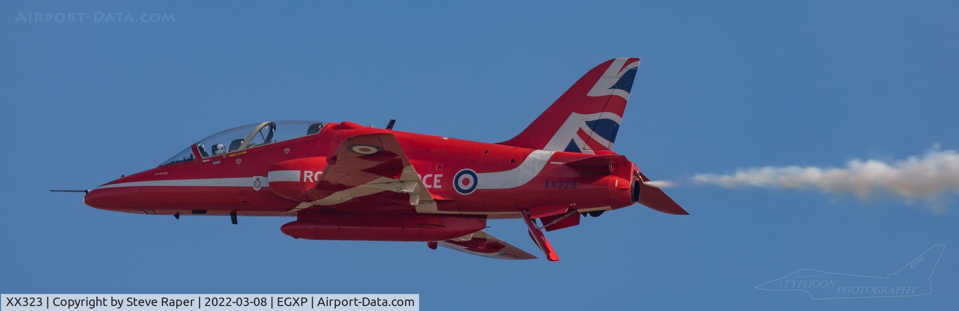 XX323, 1980 Hawker Siddeley Hawk T.1 C/N 167/312148, Fast fly-by at RAF Scampton