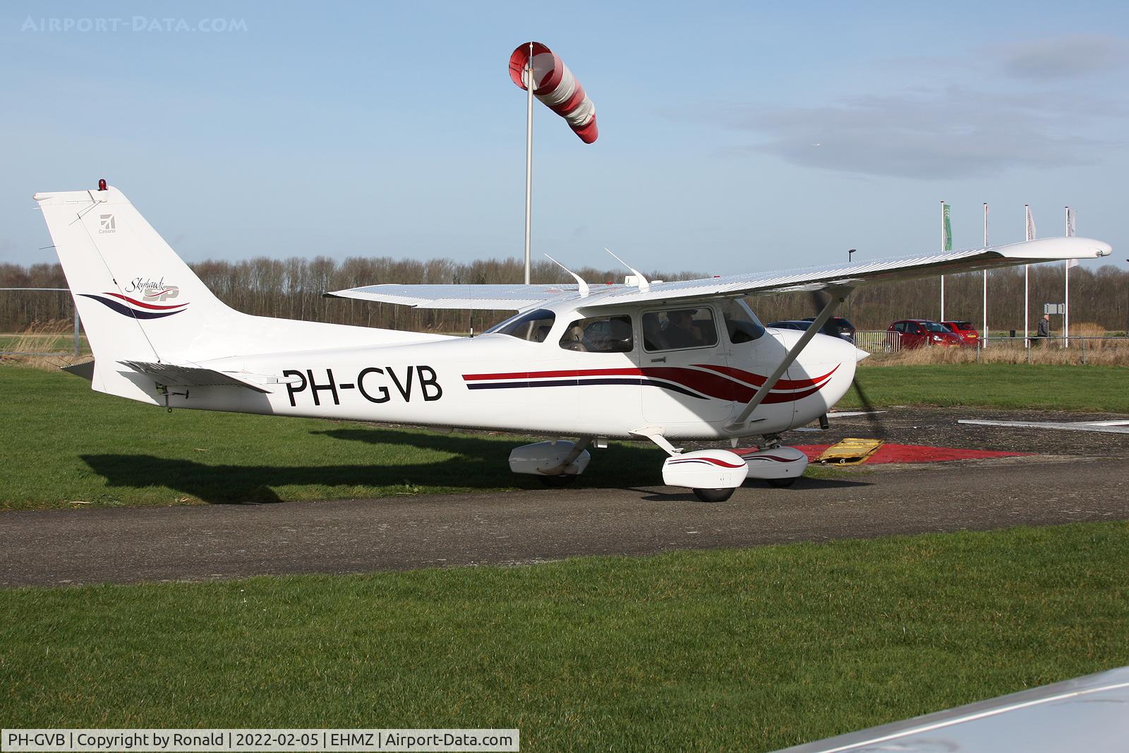 PH-GVB, Cessna 172S Skyhawk SP C/N 172S8231, at ehmz