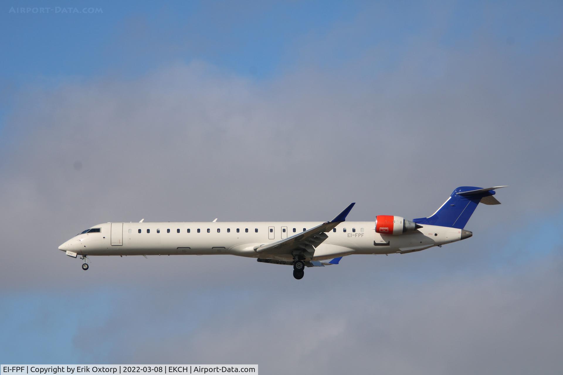 EI-FPF, 2016 Bombardier CRJ-900LR (CL-600-2D24) C/N 15403, EI-FPF landing rw 22L