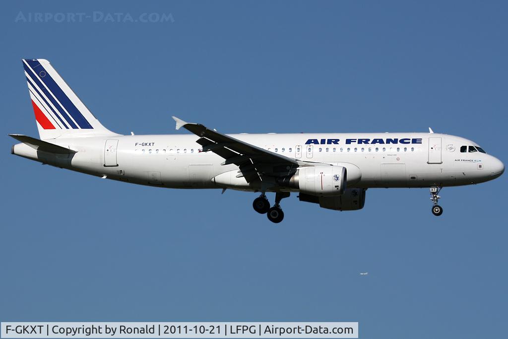 F-GKXT, 2009 Airbus A320-214 C/N 3859, at cdg