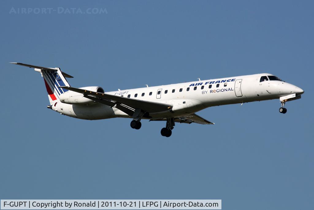 F-GUPT, 2000 Embraer ERJ-145LR (EMB-145LR) C/N 145294, at cdg