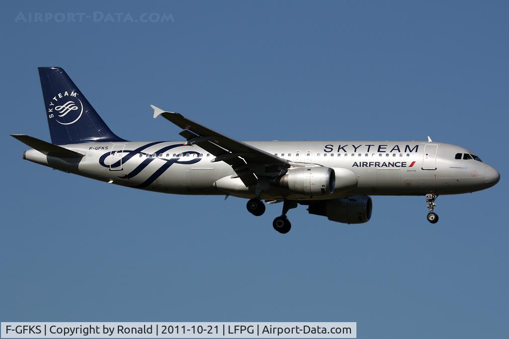 F-GFKS, 1991 Airbus A320-211 C/N 0187, at cdg