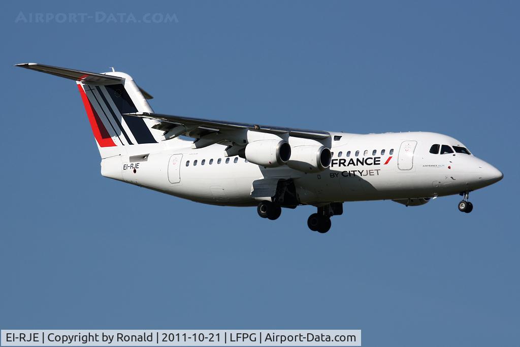 EI-RJE, 1998 BAE Systems Avro 146-RJ85 C/N E.2335, at cdg