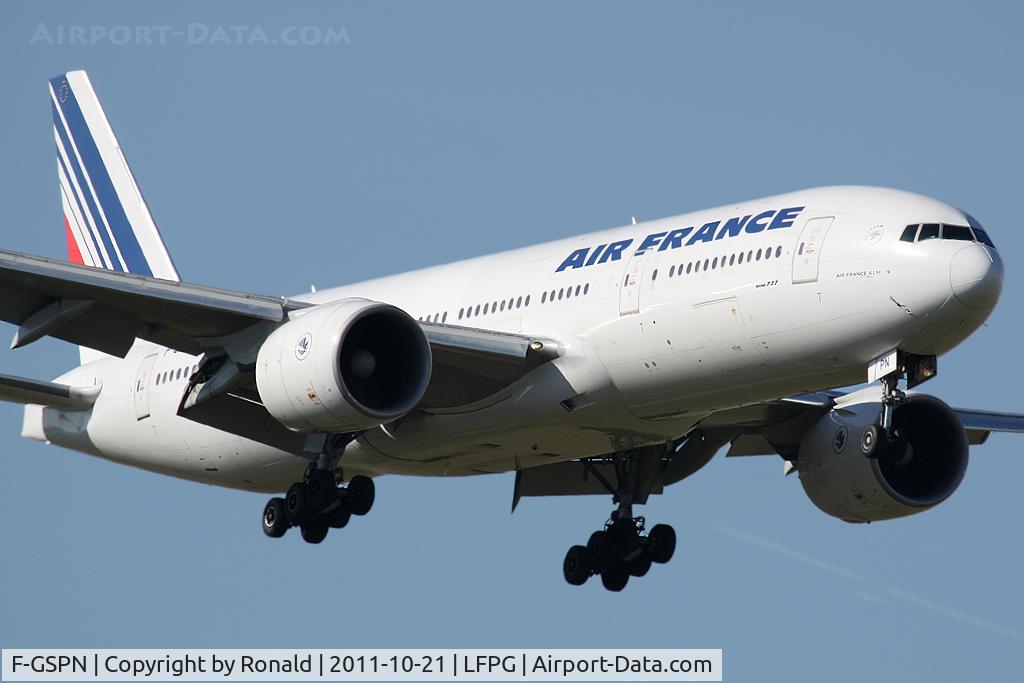 F-GSPN, 2000 Boeing 777-228/ER C/N 29011, at cdg