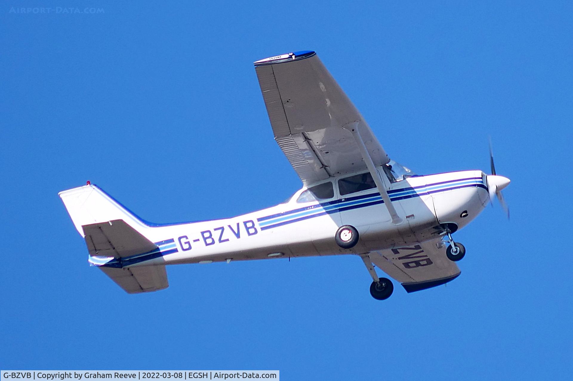 G-BZVB, 1972 Reims FR172H Reims Rocket C/N 0327, Departing from Norwich.
