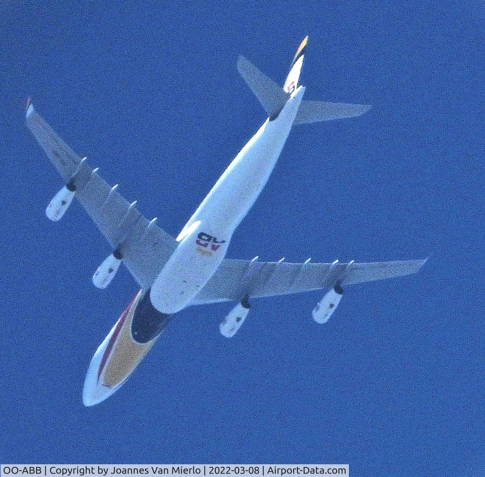 OO-ABB, 2007 Airbus A340-313 C/N 844, Climbing out of Brussels