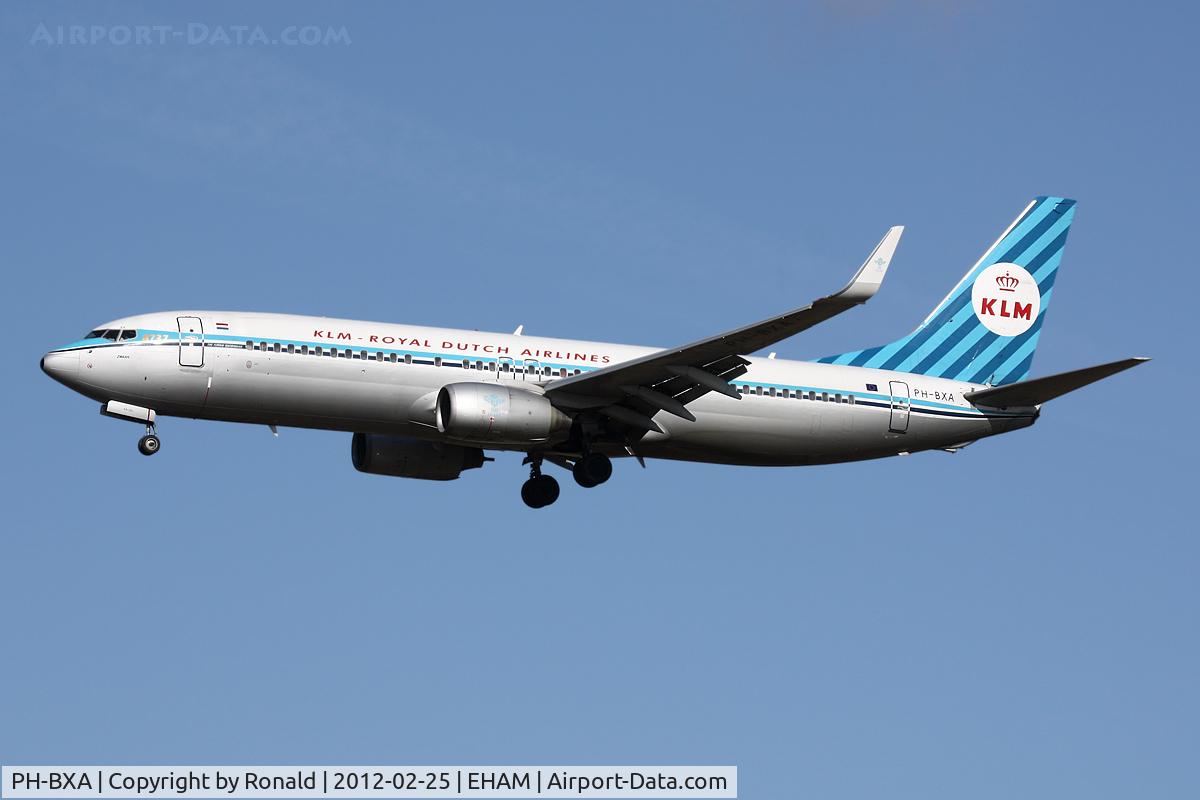 PH-BXA, 1998 Boeing 737-8K2 C/N 29131, at spl