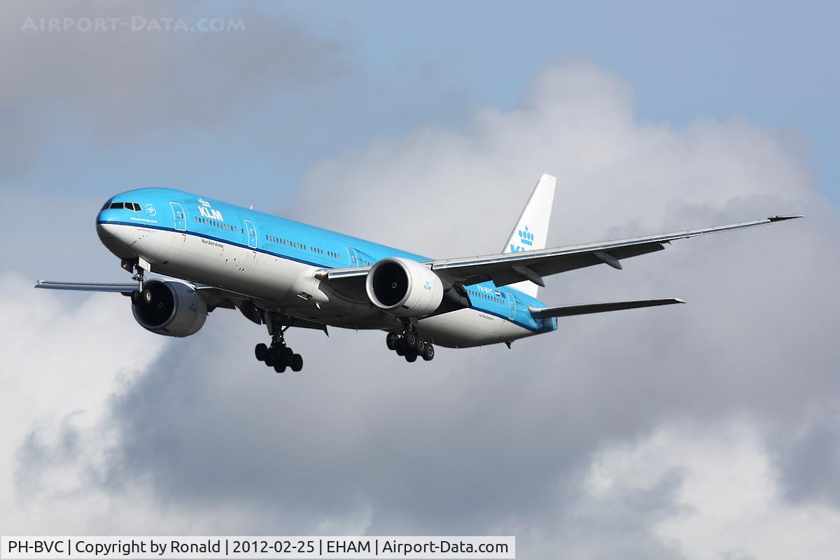 PH-BVC, 2009 Boeing 777-306/ER C/N 37582, at spl