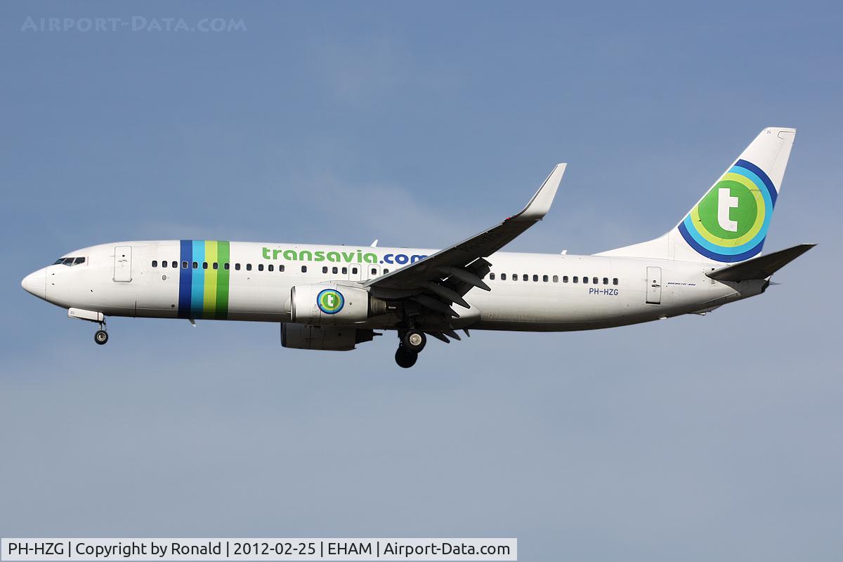PH-HZG, 2000 Boeing 737-8K2 C/N 28379, at spl