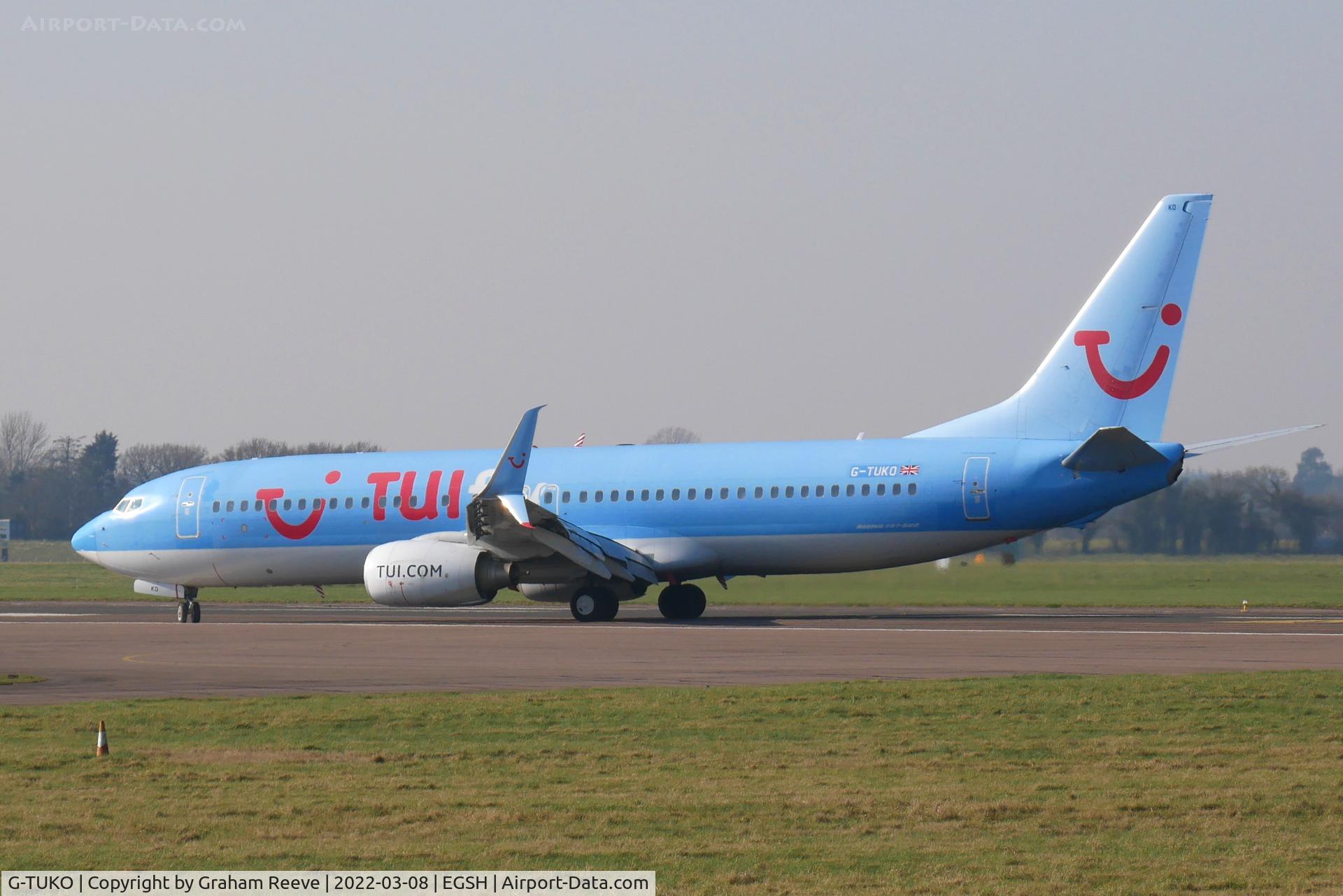 G-TUKO, 2011 Boeing 737-8K5 C/N 37259, Just landed at Norwich.