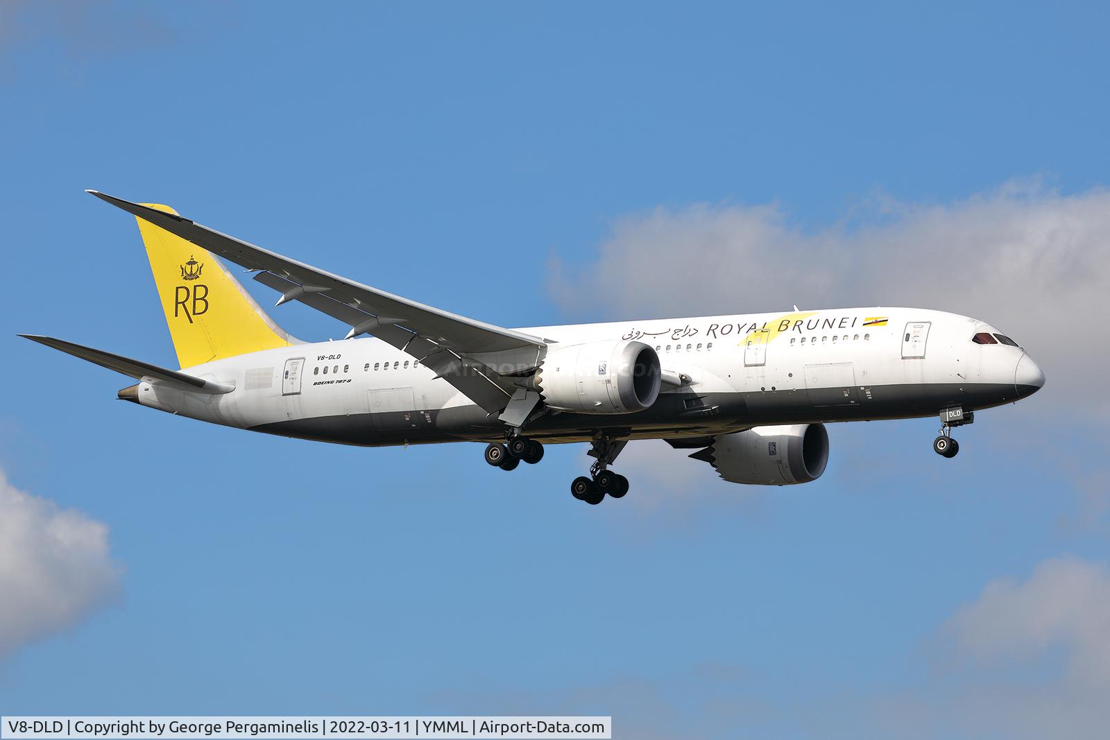 V8-DLD, 2014 Boeing 787-8 Dreamliner C/N 34788, Short final runway 16.