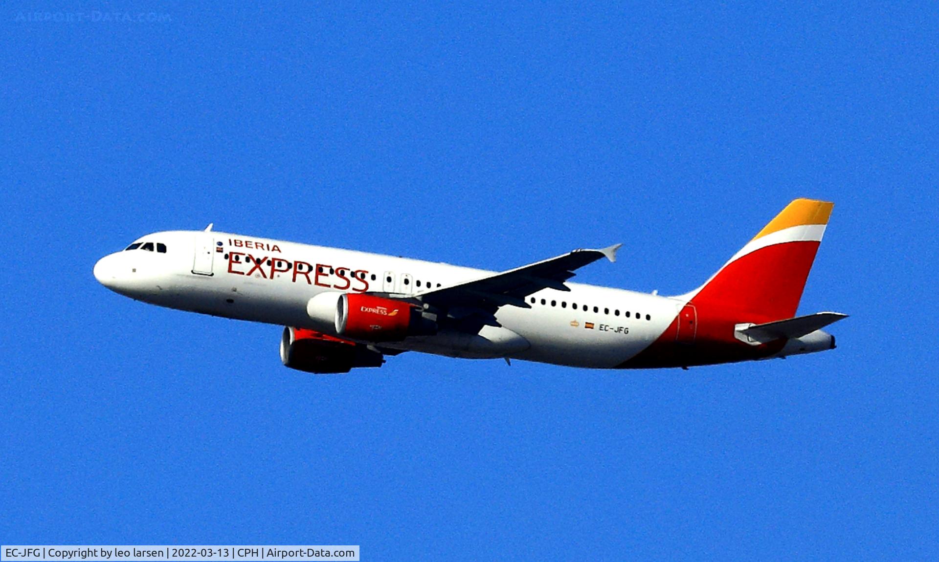 EC-JFG, 2004 Airbus A320-214 C/N 2143, Copenhagen 13.3.2022