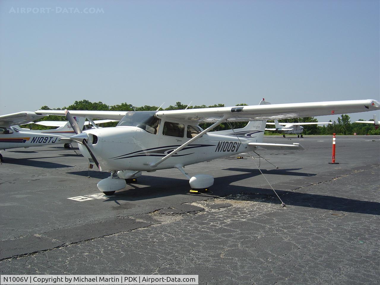 N1006V, 2005 Cessna 172S Skyhawk SP C/N 172S9805, PDK Flight Academy