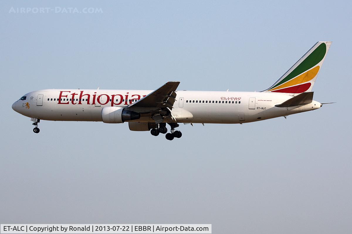 ET-ALC, 1999 Boeing 767-33A/ER C/N 28043/734, at bru