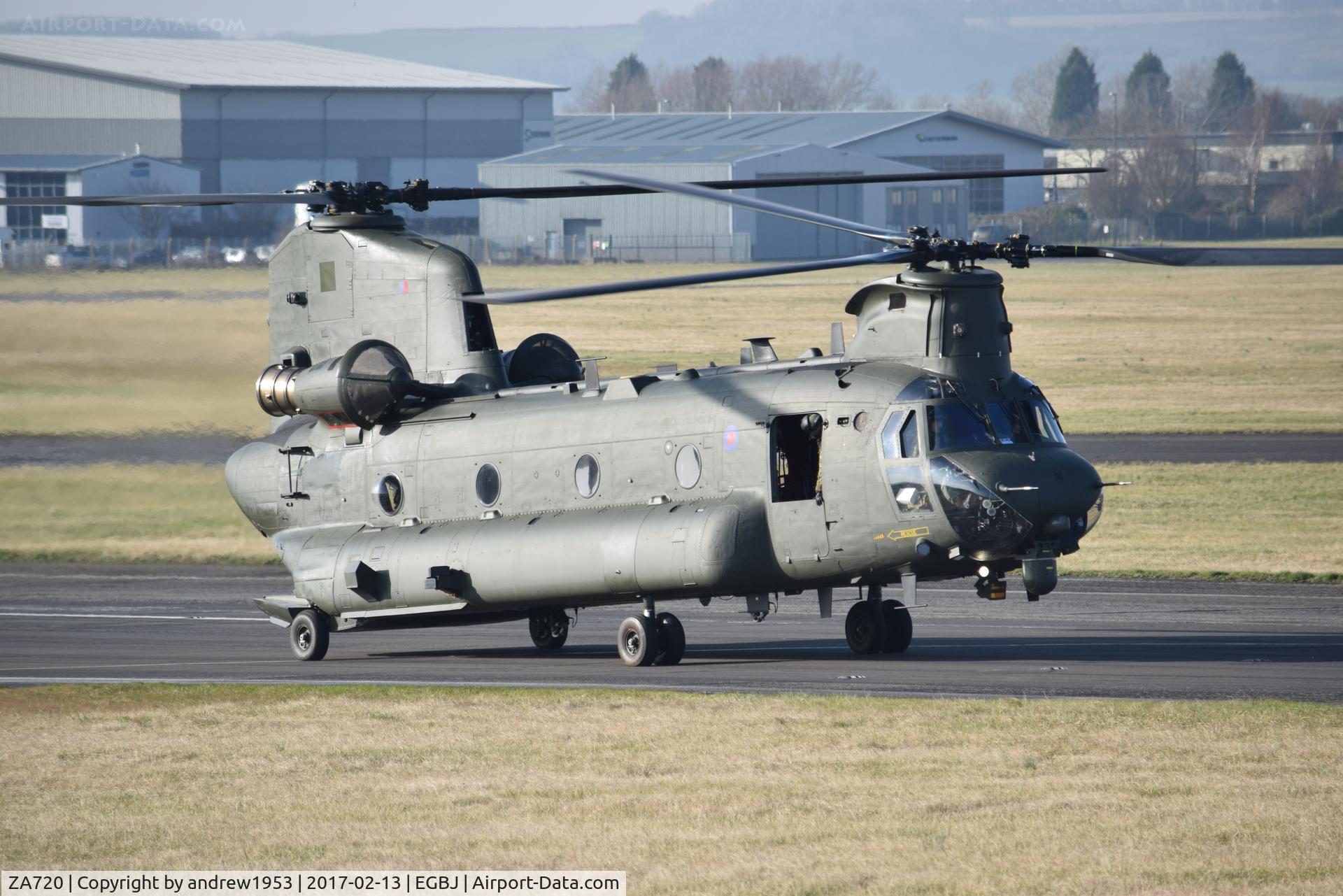 ZA720, Boeing Vertol Chinook HC.4 C/N MA032/M7020, ZA720 at Gloucestershire Airport.
