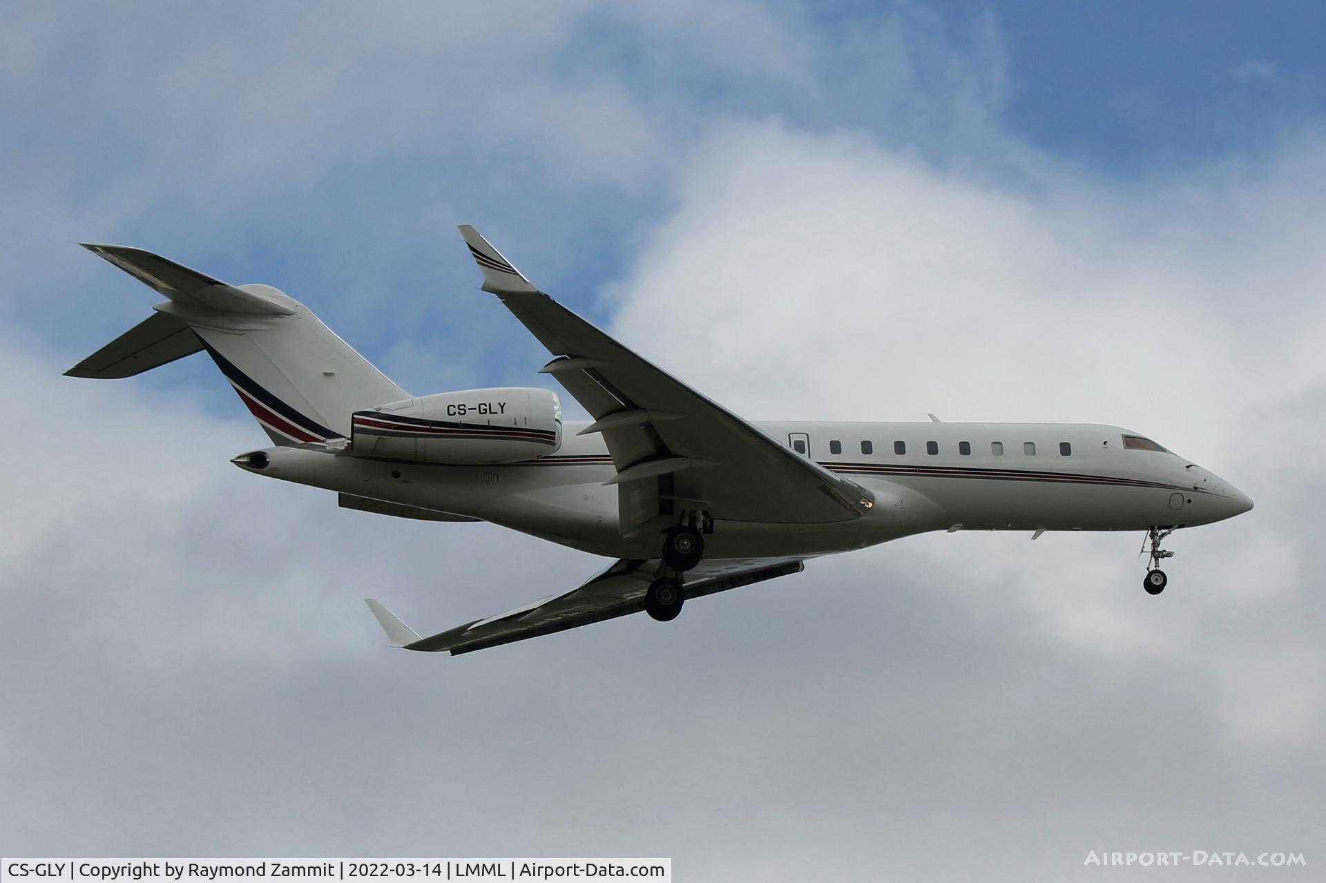 CS-GLY, 2012 Bombardier BD-700-1A11 Global 5000 C/N 9498, Bombardier BD-700 Global 5000 CS-GLY Netjets