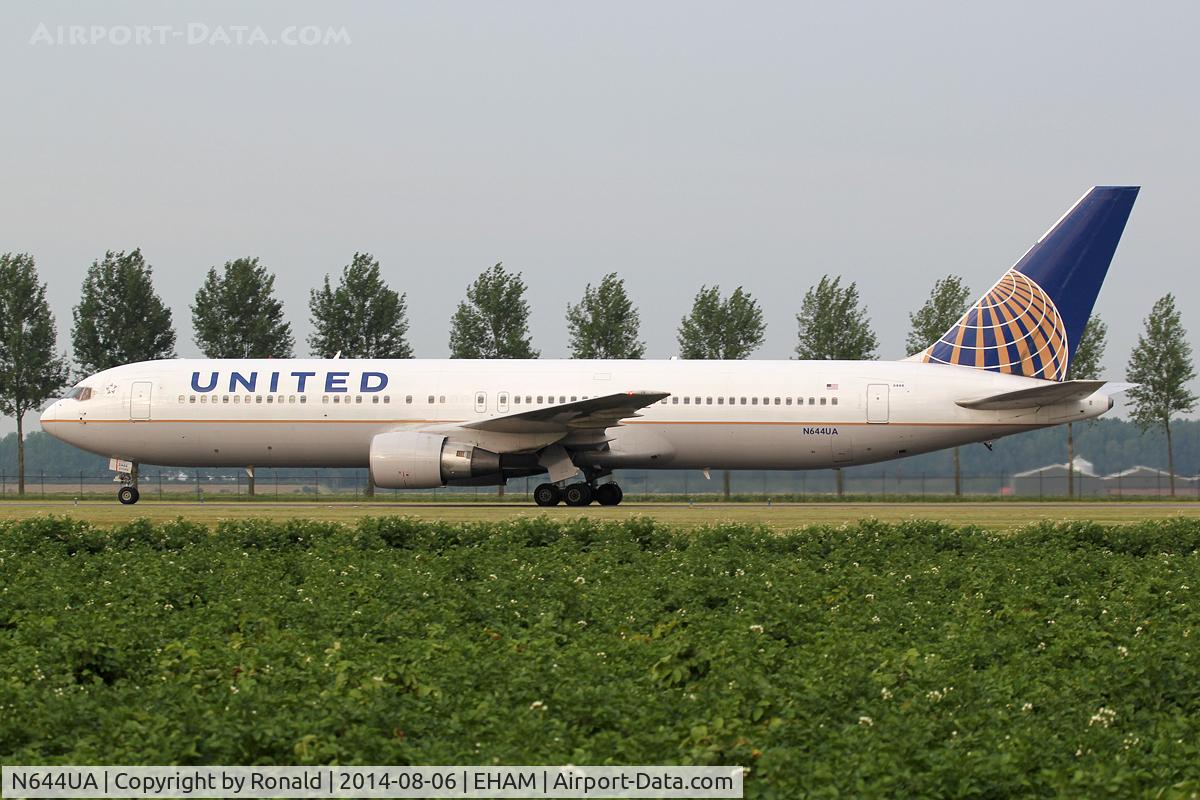N644UA, 1991 Boeing 767-322 C/N 25094, at spl