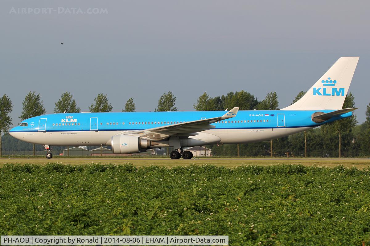 PH-AOB, 2005 Airbus A330-203 C/N 686, at spl