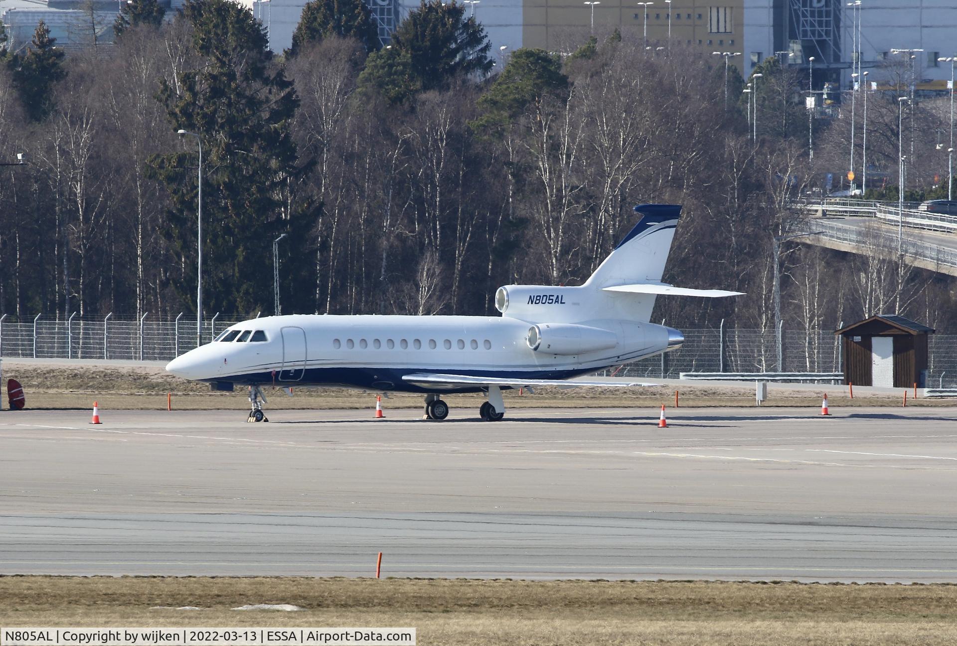 N805AL, 1988 Dassault Falcon 900 C/N 35, Ramp M