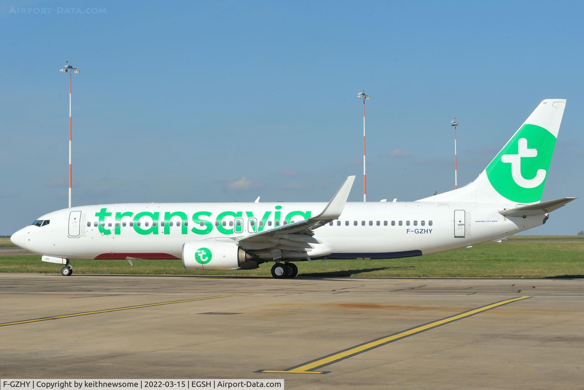 F-GZHY, 2016 Boeing 737-8K2 C/N 41344, Leaving Norwich for Paris, Orly.