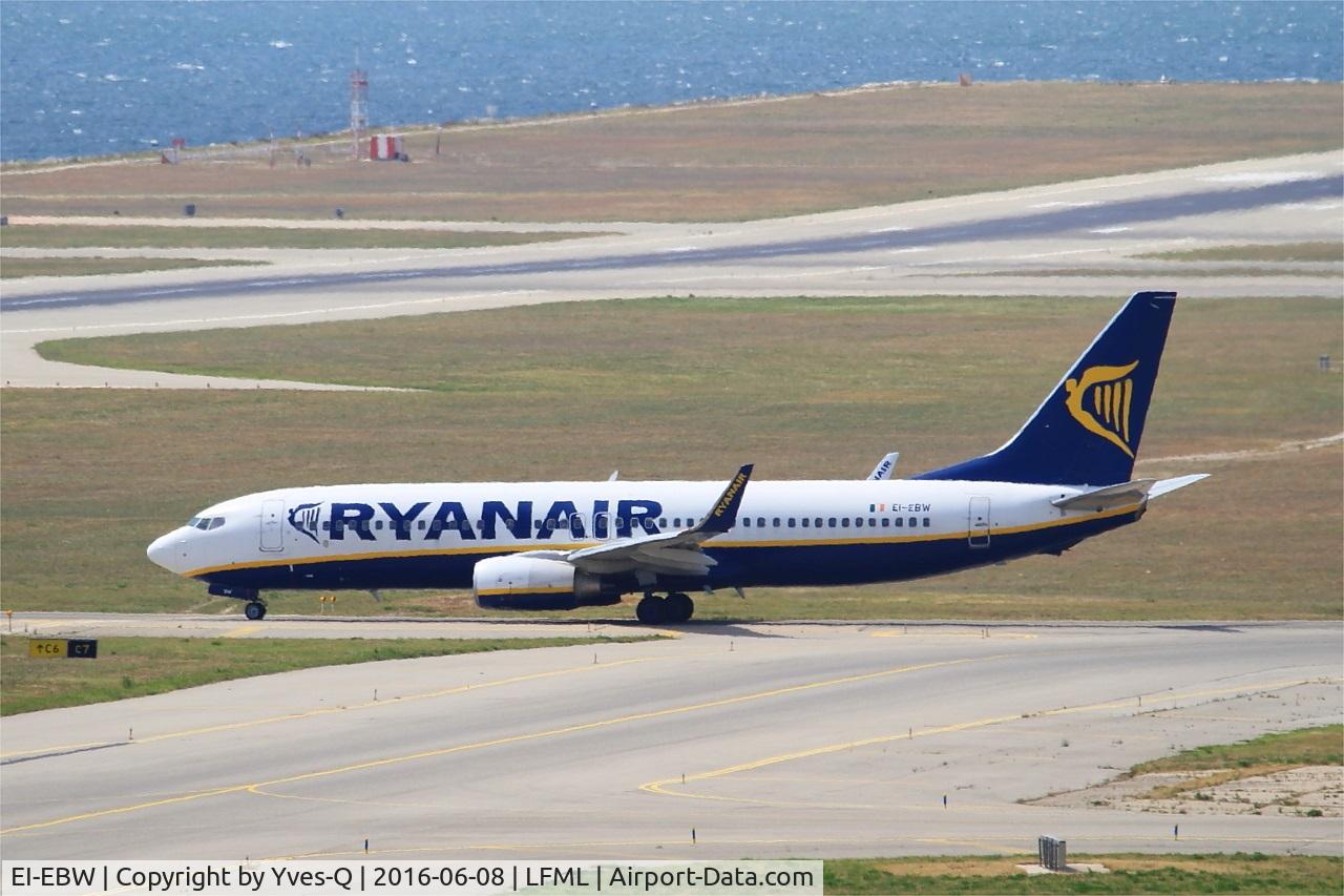 EI-EBW, 2009 Boeing 737-8AS C/N 35010, Boeing 737-8AS, Taxiing to rwy 31R, Marseille-Provence Airport (LFML-MRS)