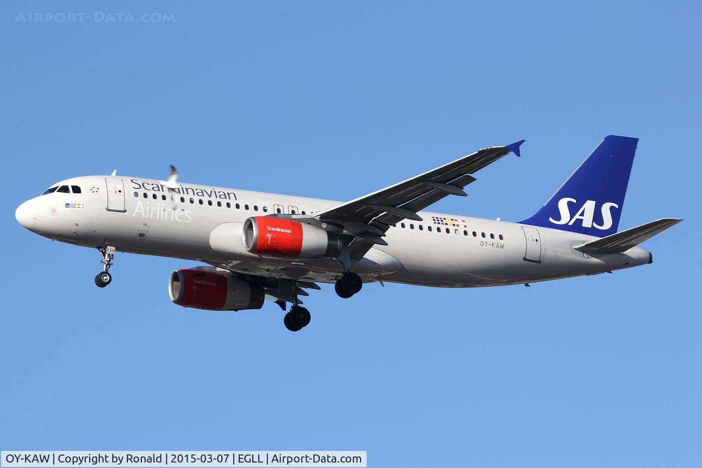 OY-KAW, 2006 Airbus A320-232 C/N 2817, at lhr