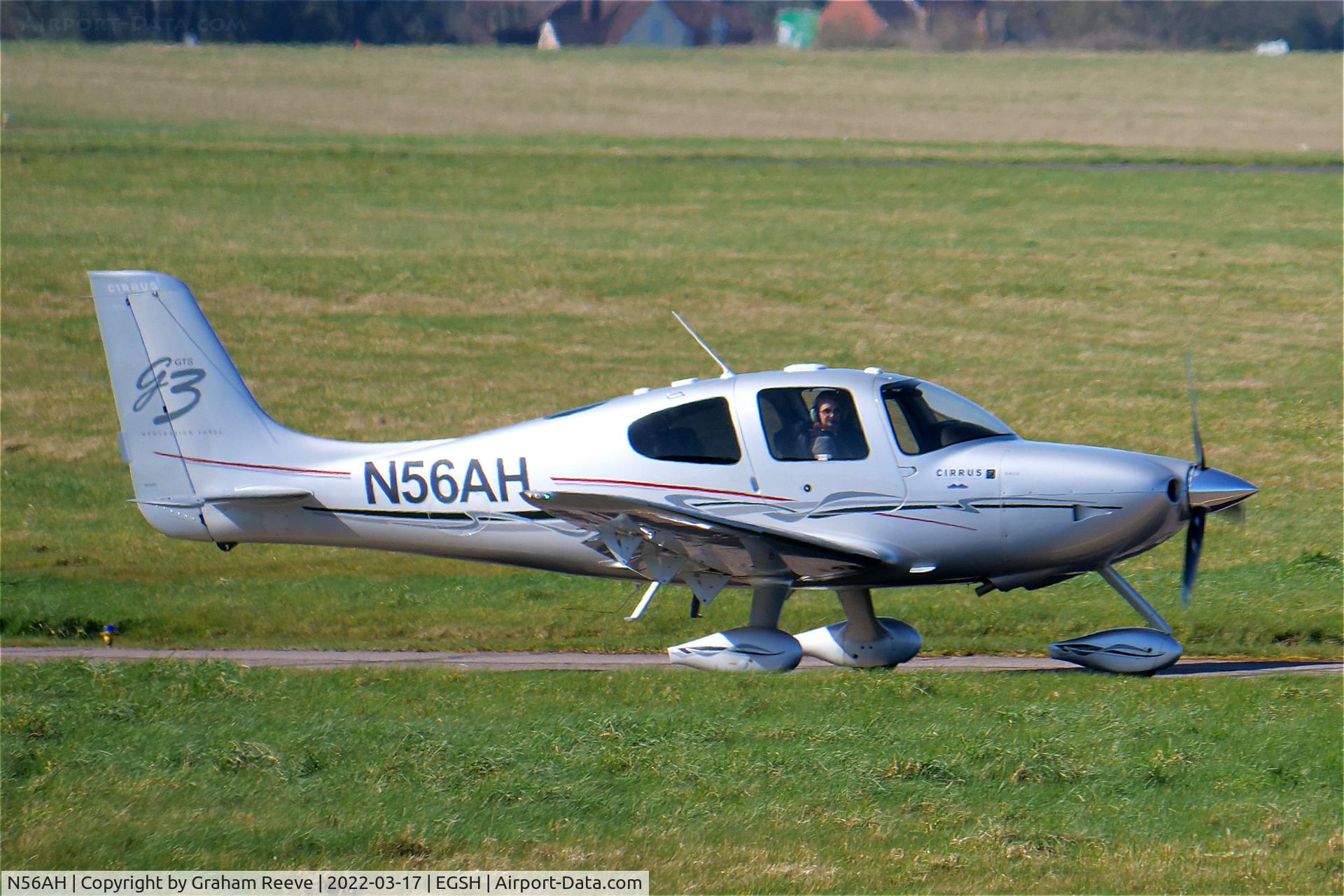 N56AH, 2007 Cirrus SR22 G3 GTS C/N 2781, Departing from Norwich.