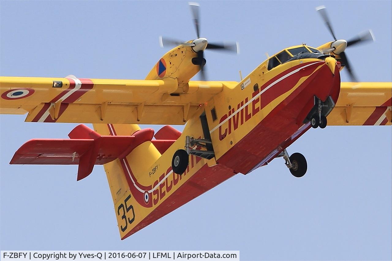 F-ZBFY, Canadair CL-215-6B11 CL-415 C/N 2010, Canadair CL-415, Short approach Rwy 32R, Marseille-Provence Airport (LFML-MRS)