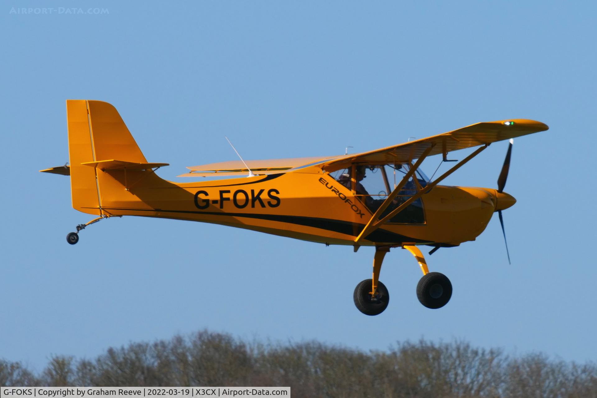 G-FOKS, 2017 AeroPro Eurofox  912(S) C/N LAA 376-15473, Landing at Northrepps.