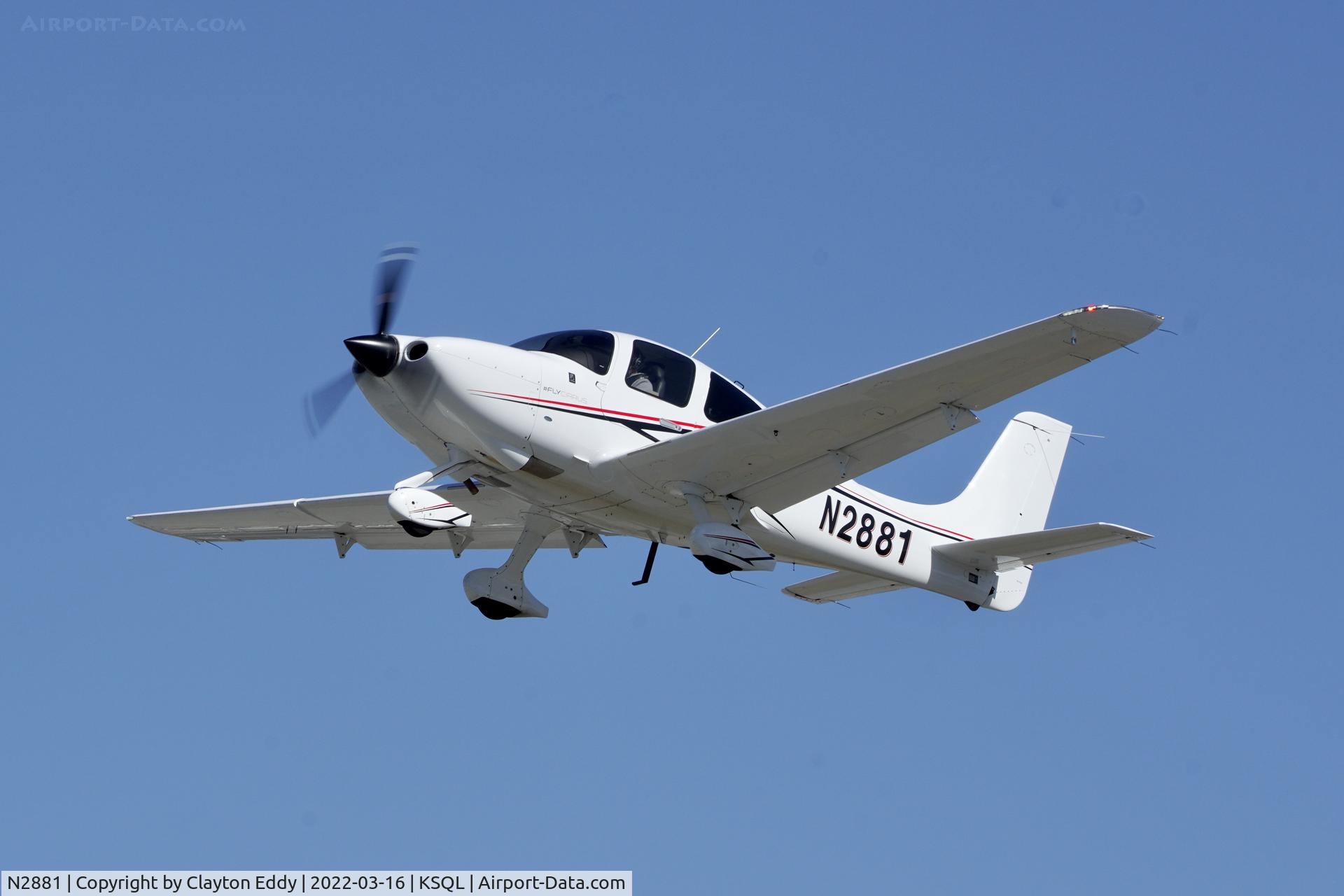 N2881, 2017 Cirrus SR20 C/N 2353, San Carlos Airport in California 2022.