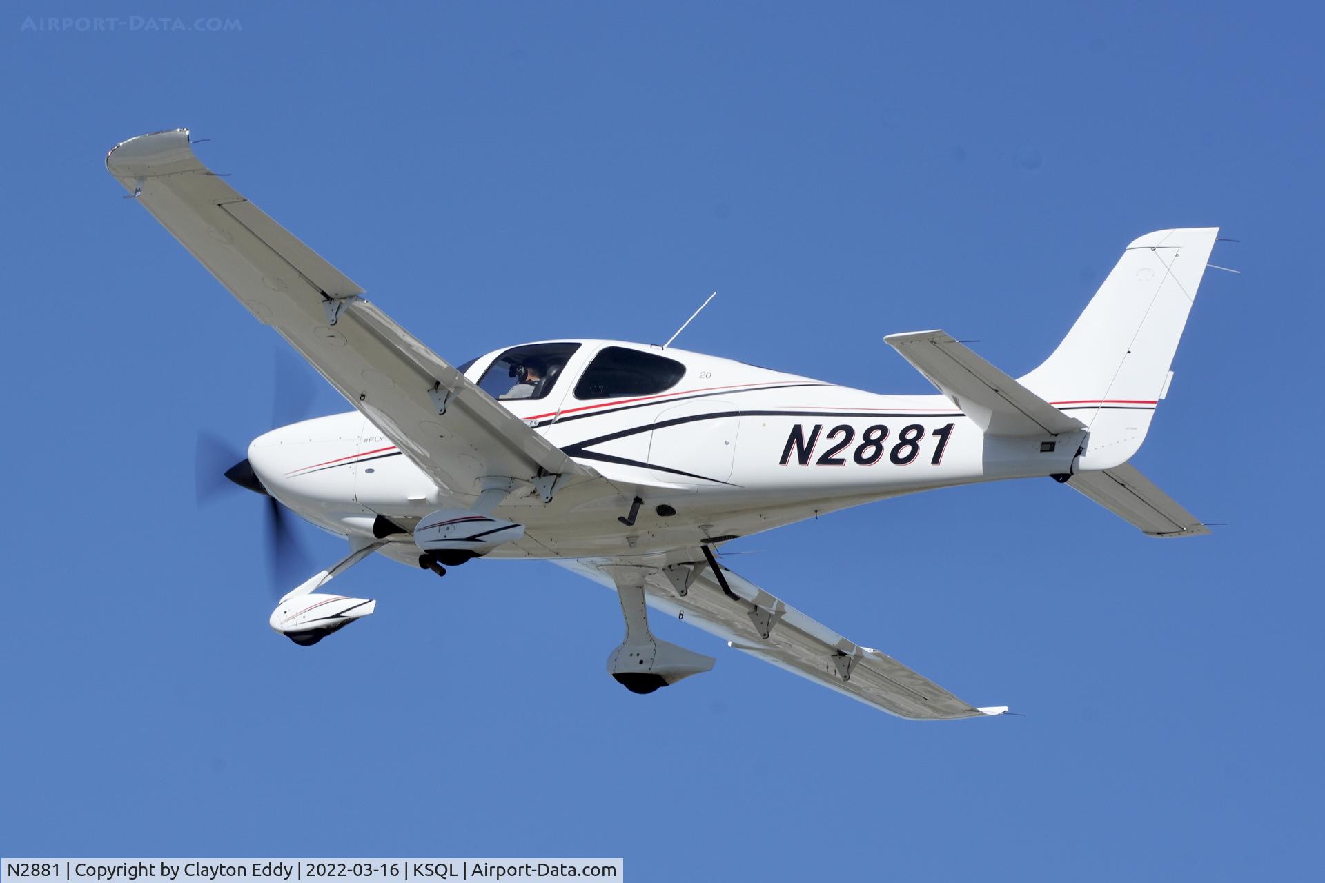 N2881, 2017 Cirrus SR20 C/N 2353, San Carlos Airport in California 2022.