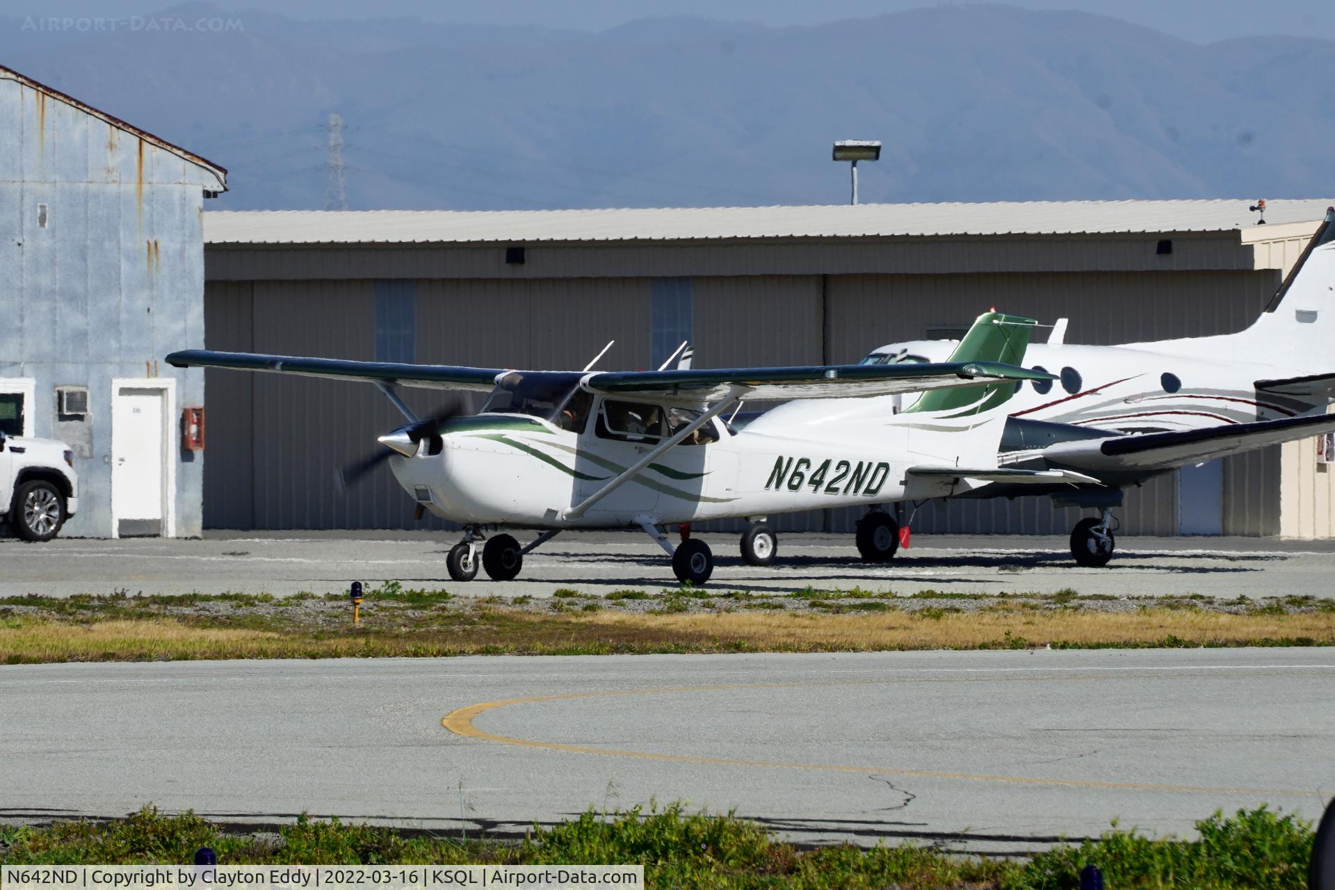 N642ND, 2015 Cessna 172S C/N 172S11616, San Carlos Airport in California 2022.