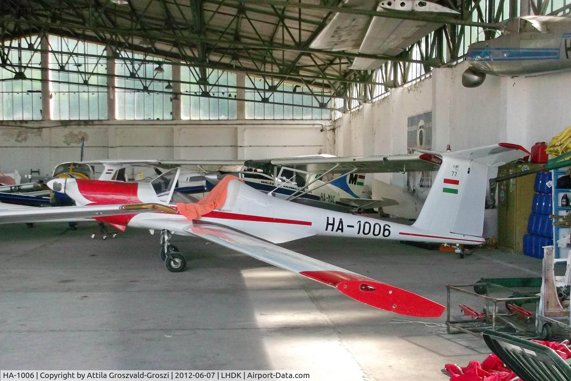 HA-1006, 1998 ICA IS-28M2/GR C/N 77, LHDK - Dunakeszi Airport, Hungary