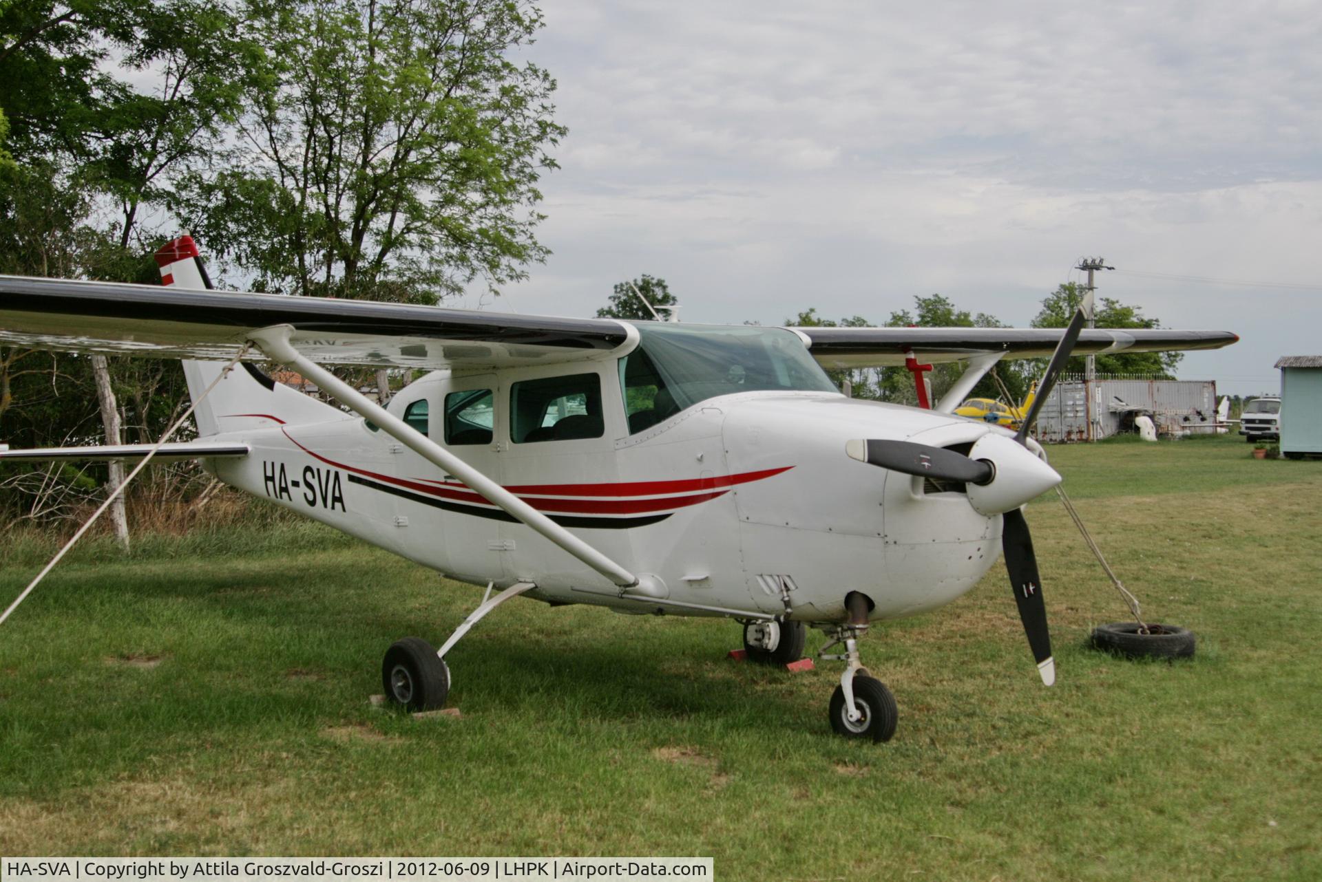 HA-SVA, 1971 Cessna TU206E C/N U20601615, LHPK - Papkutapuszta Airfield, Hungary