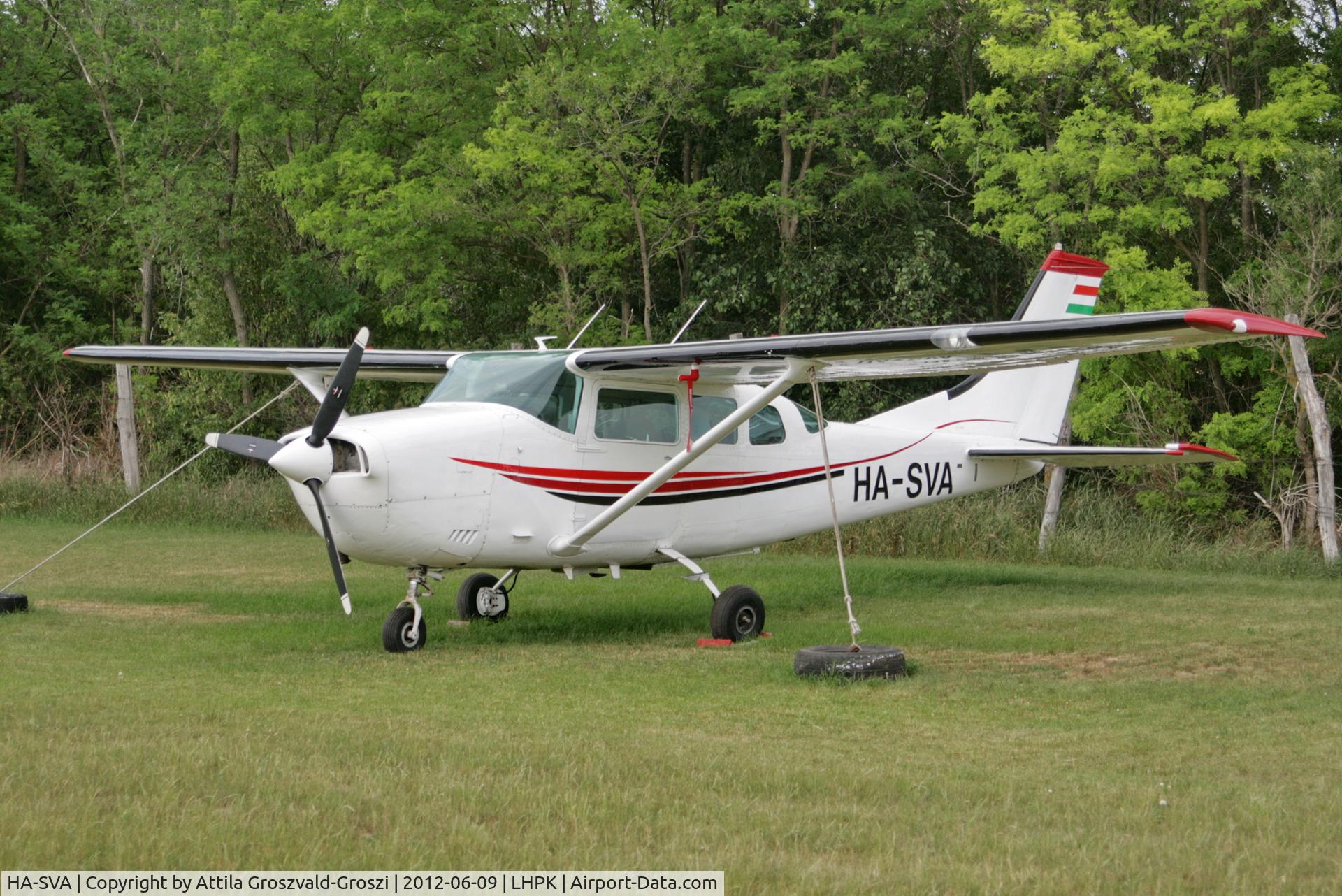 HA-SVA, 1971 Cessna TU206E C/N U20601615, LHPK - Papkutapuszta Airfield, Hungary