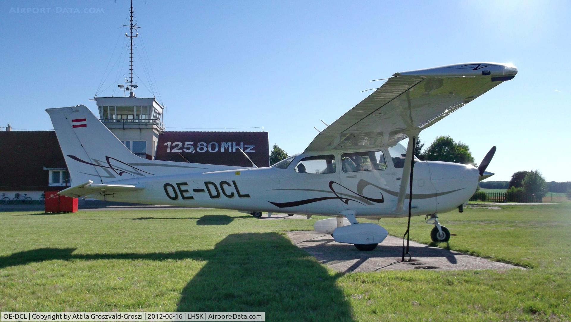 OE-DCL, Cessna 172S C/N 172S10773, LHSK - Siófok-Kiliti Airport, Hungary