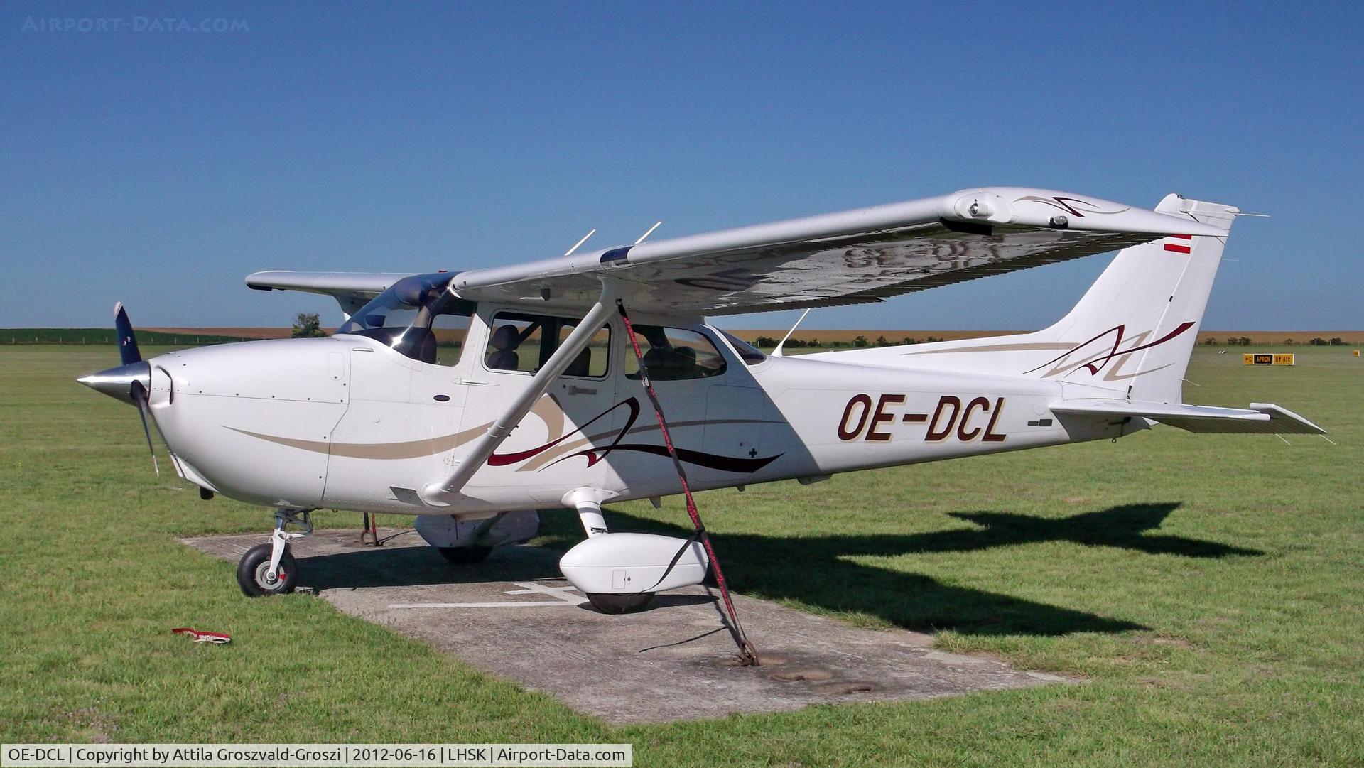 OE-DCL, Cessna 172S C/N 172S10773, LHSK - Siófok-Kiliti Airport, Hungary