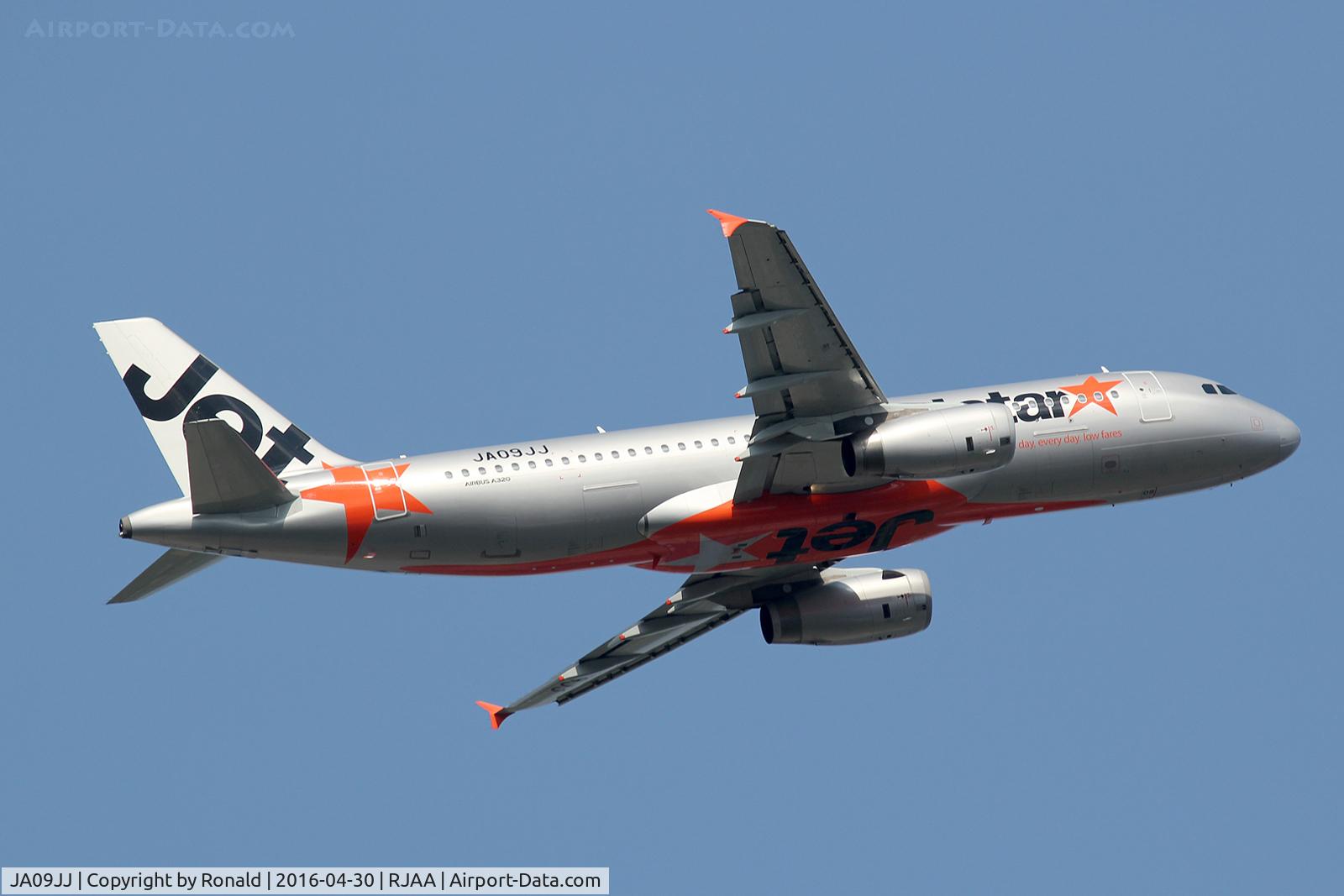 JA09JJ, 2013 Airbus A320-232 C/N 5499, at nrt
