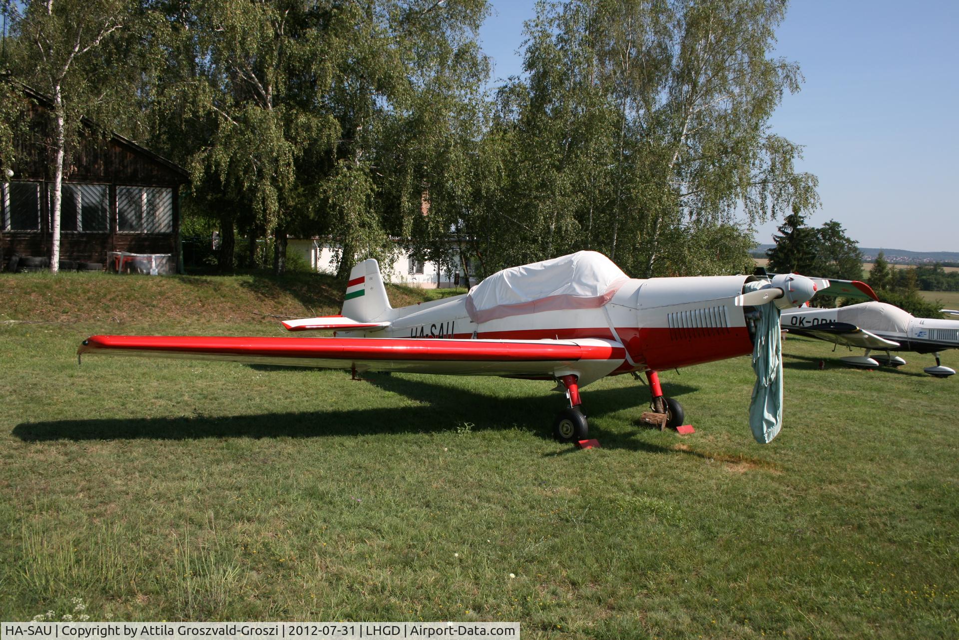 HA-SAU, 1974 Zlin Z-526F Trener C/N 1292, LHGD - Gödöllö Airport, Hungary